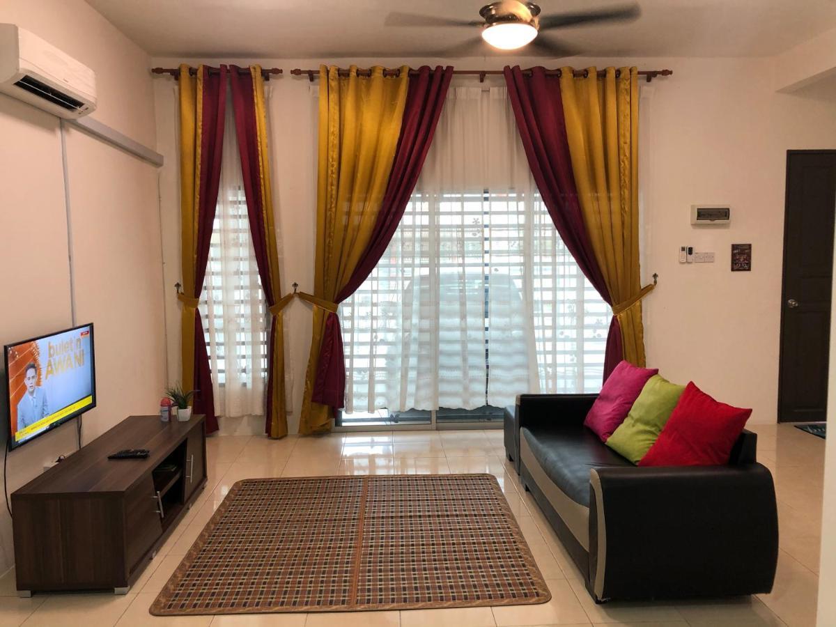 Hasnifana Homestay سيري إسكندر المظهر الخارجي الصورة